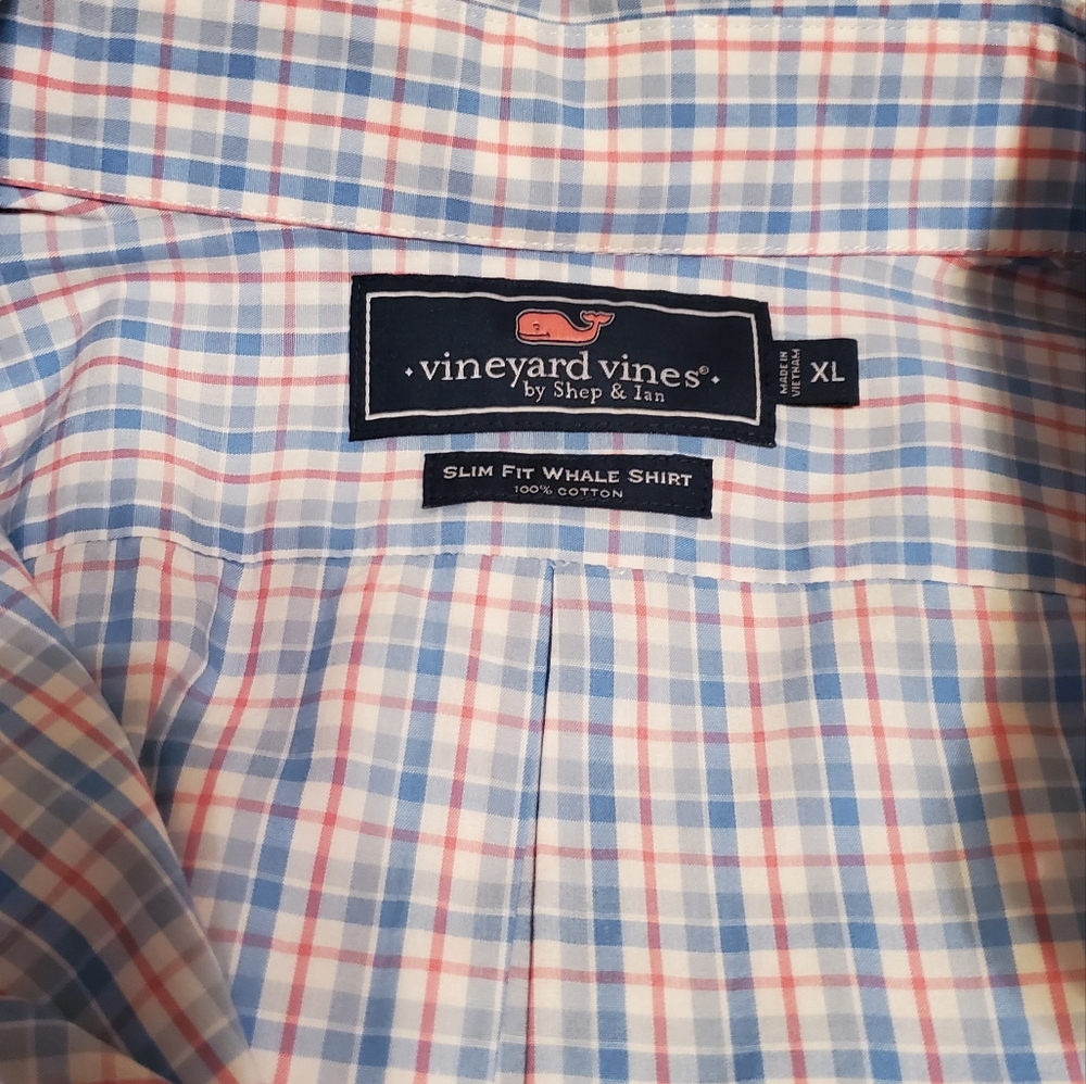 Vineyard Vines Men's Shirt - Picture 3 of 4